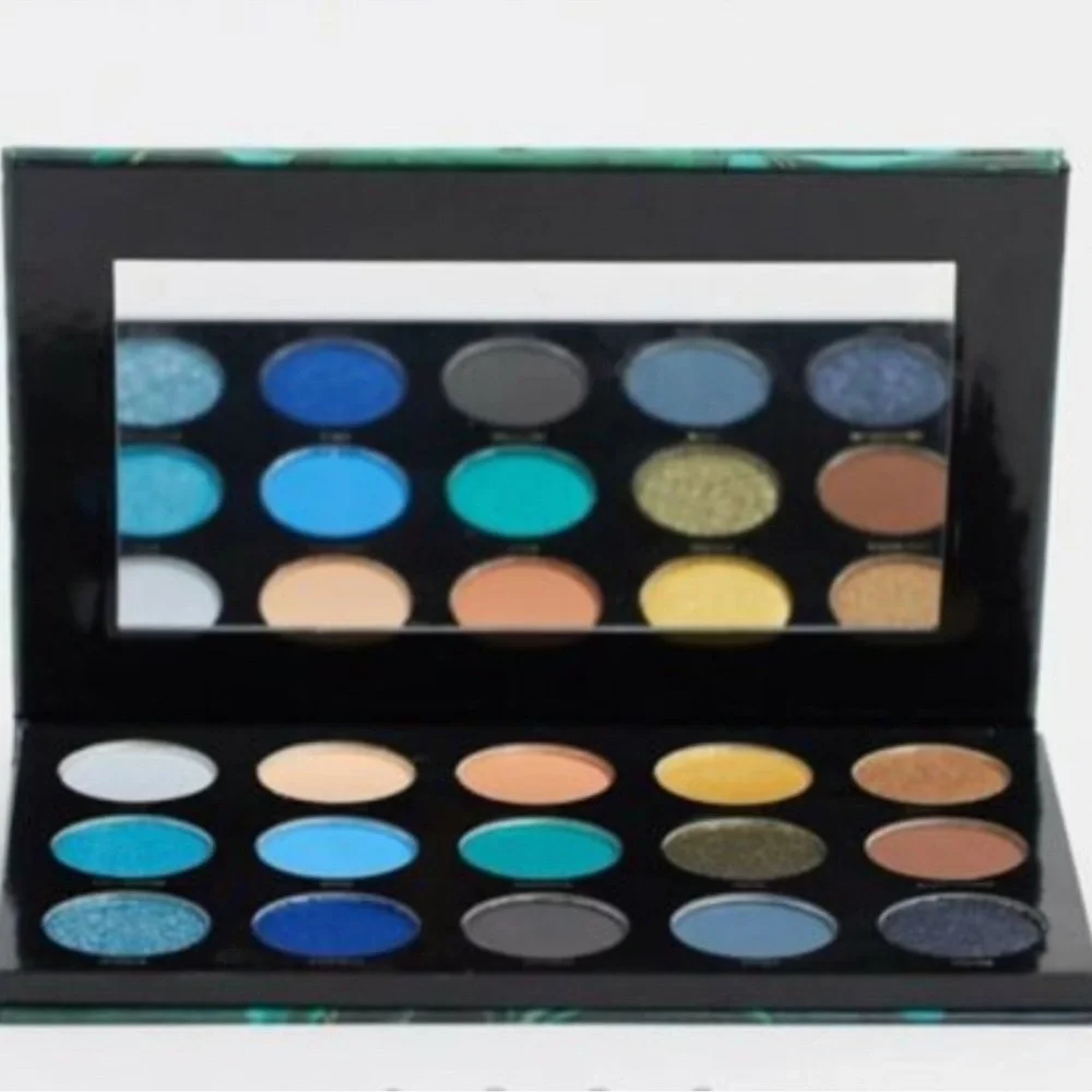 NIB HIPDOT CENOTE EYESHADOW PALLETTE